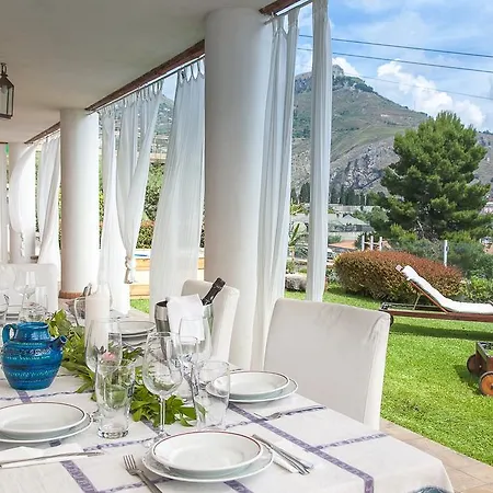 Luxury Tao Villa Taormina